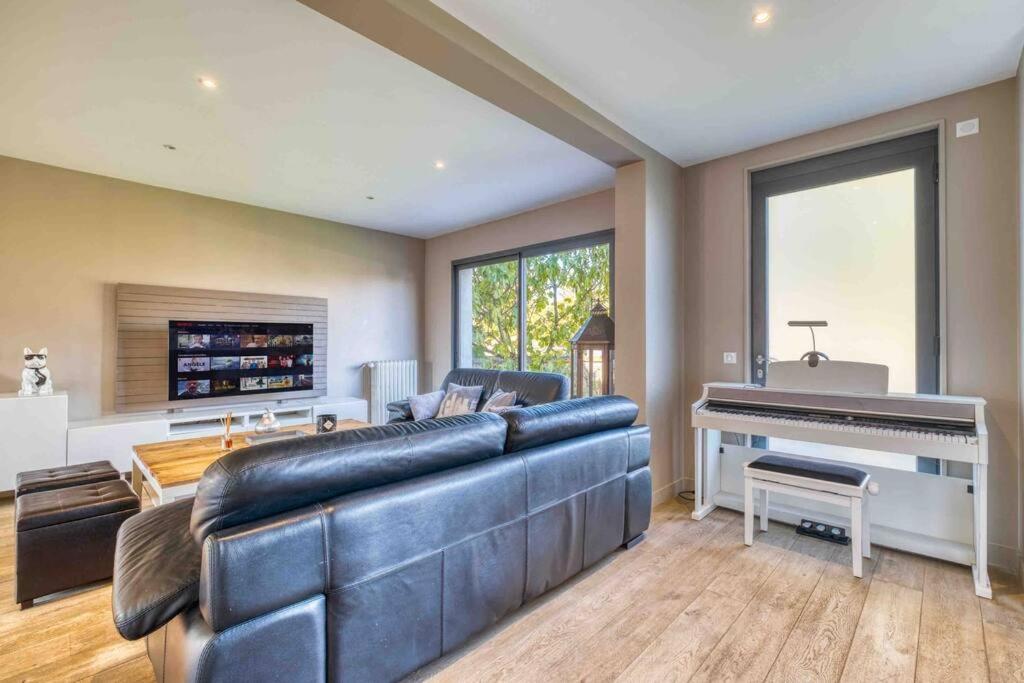 Villa Saint-Mard - King Size Bed - 10Min Aeroport Cdg 25Min Paris By Train Exteriör bild